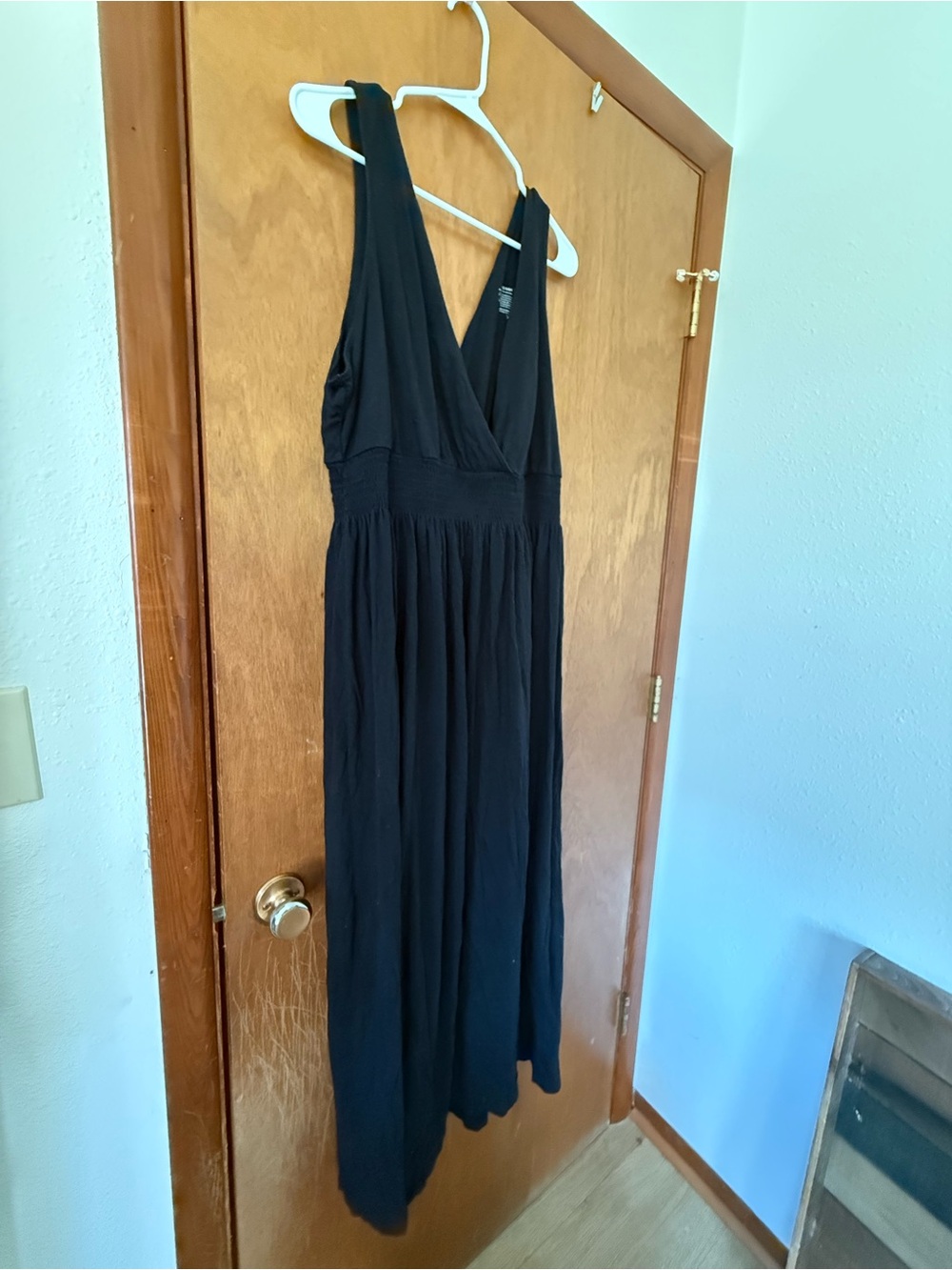 Classic Black Sleeveless V-Neck Maxi Dress